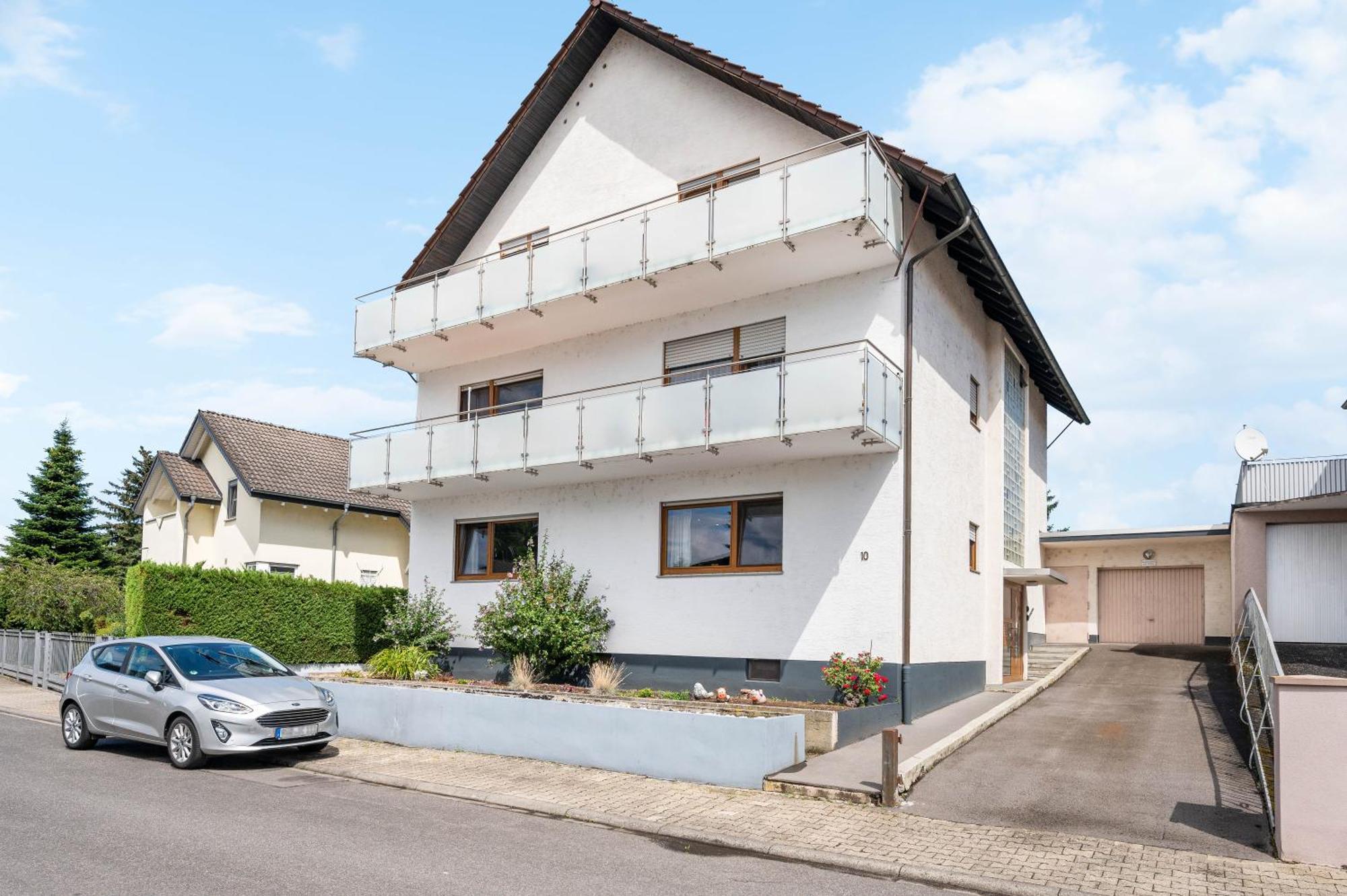 Ruhiges Und Zentrales Apartment In Huettenfeld Lampertheim Luaran gambar